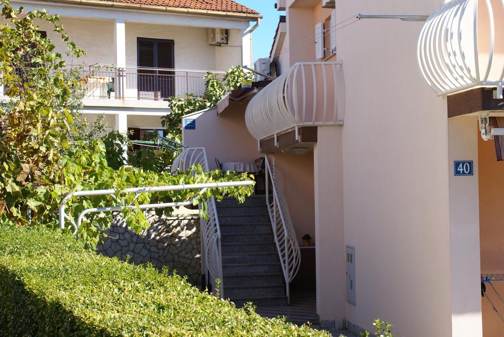 Apartment Anka D Krk Town Εξωτερικό φωτογραφία