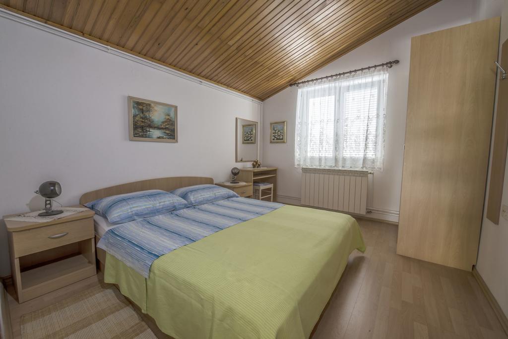 Apartment Anka D Krk Town Εξωτερικό φωτογραφία
