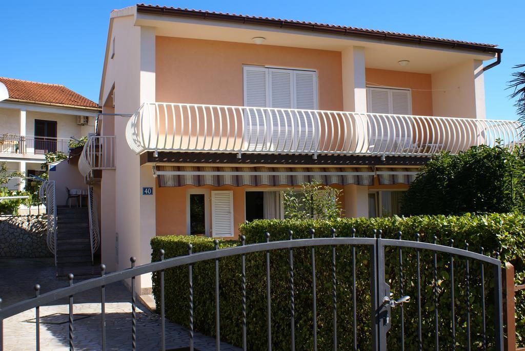 Apartment Anka D Krk Town Εξωτερικό φωτογραφία